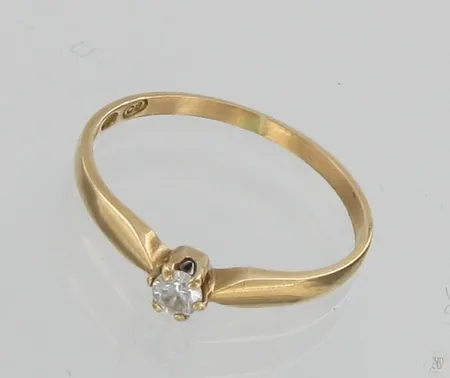 Timanttisormus 1xn0.08ct, koko 15,5, 585, paino 0,9g Vikt: 0,9 g