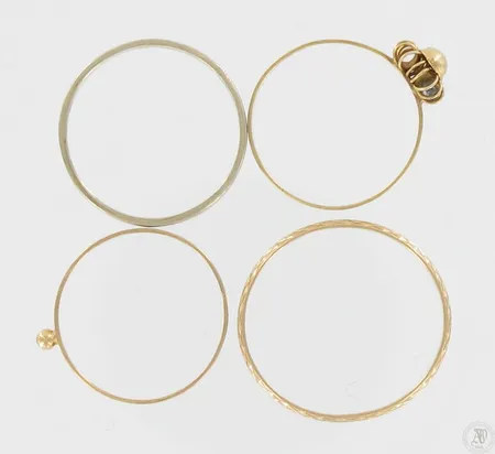 Viallisia sormuksia, 585, paino 4,2g Vikt: 4,2 g