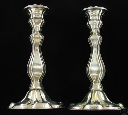 Kynttilänjalkapari, Leijona, korkeus 180mm, 813br, paino 504,5g Vikt: 504,5 g