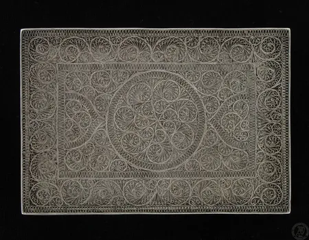 Koristerasia, mitat 27x70x100mm, 830, paino 162,3g Vikt: 162,3 g