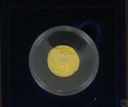 Kultaraha, laatikko, 900, paino 8,6g Vikt: 8,6 g