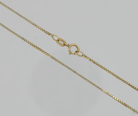 Venetsiakaulaketju, pituus 38cm, 585, paino 1,7g Vikt: 1,7 g
