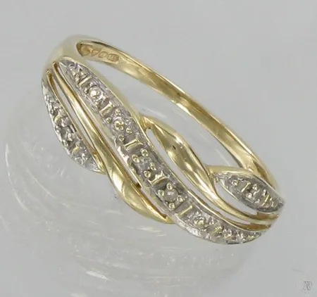 Timanttisormus 4xn.0.005ct, koko 17¼, 585, paino 1,7g Vikt: 1,7 g