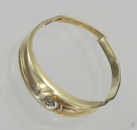 Viallinen sormus timantilla 1xn.0.005ct, 585, paino 1,0g Vikt: 1   g