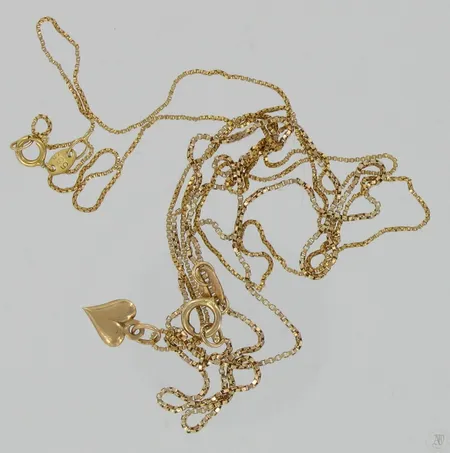 Viallisia koruja, 585, paino 3,8g Vikt: 3,8 g