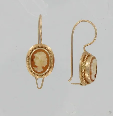 Cameekorvakorut, korkeus 22mm, 585br, paino 2,2g Vikt: 2,2 g