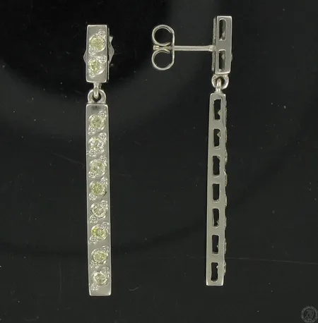 Timanttikorvakorut 20xn.0.04ct, valkokulta, pituus 40mm, 585, paino 4,9g Vikt: 4,9 g