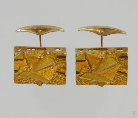 Kalvosinnapit Lapponia, kaiverretut, mitat 22x16mm, 585, paino 13,5g, vuodelta 1971 Vikt: 13,5 g