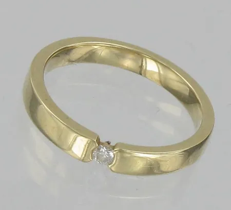 Timanttisormus 1xn.0.05ct, koko 17, 585, paino 3,4g Vikt: 3,4 g