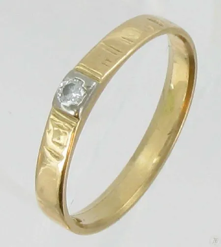 Timanttisormus 1xn.0,05ct, viallinen, koko 17¾, 750, paino 2,2g Vikt: 2,2 g