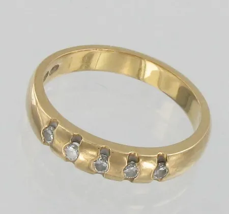 Timanttisormus 5xn.0.02ct, koko 16¼, 750, paino 3,5g Vikt: 3,5 g