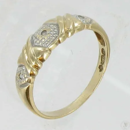 Timanttisormus 3xn.0,005ct, kaivertamaton, koko 16, 585, paino 1,7g Vikt: 1,7 g