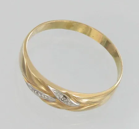 Timanttisormus 1xn.0.005ct, koko 20½, 585, paino 1,6g Vikt: 1,6 g