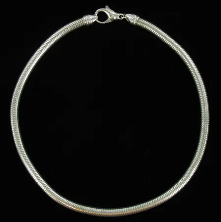 Snake-kaulaketju, pituus 45cm, leveys n.6,5mm, 925, paino 60,3g Vikt: 60,3 g