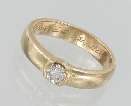 Timanttisormus 1xn.0.25ct, kaiverrettu, koko 17½, 585, paino 5,0g Vikt: 5   g