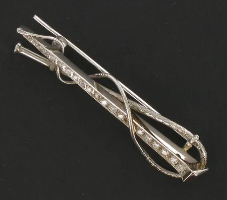 Timanttirintaneula 18xn.0.005-0.04ct, valkokulta, korkeus 60mm, 750, paino 13,0g Vikt: 13   g