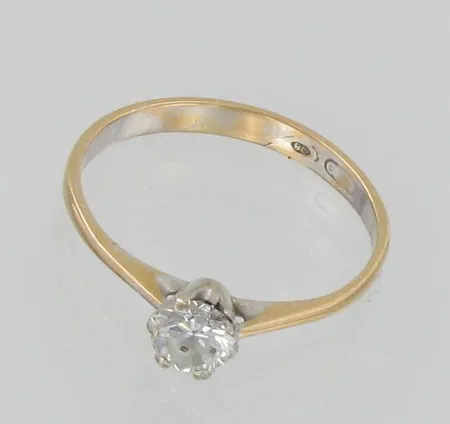 Timanttisormus 1xn.0.30ct, koko 16¾, 750, paino 1,5g Vikt: 1,5 g