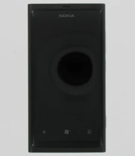 Matkapuhelin Nokia Lumia 800, lähes käyttämätön, takuu voimassa 17.12.2014 asti