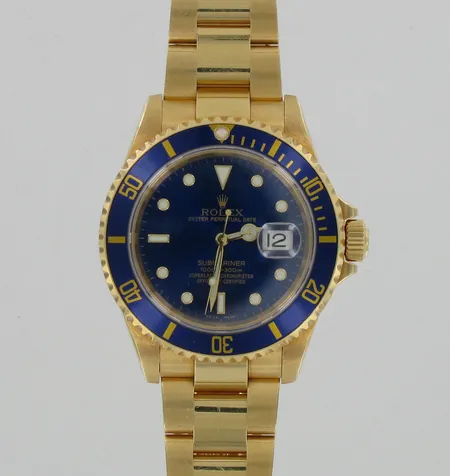Miesten kultarannekello Rolex Oyster Perpetual Date Submariner, Ø n.44mm, 750br, paino 184,7g