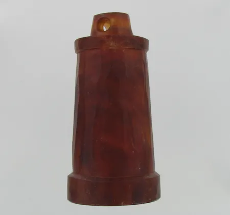 Lasimajakka, design Tomas Kukla, 2008, korkeus 180mm