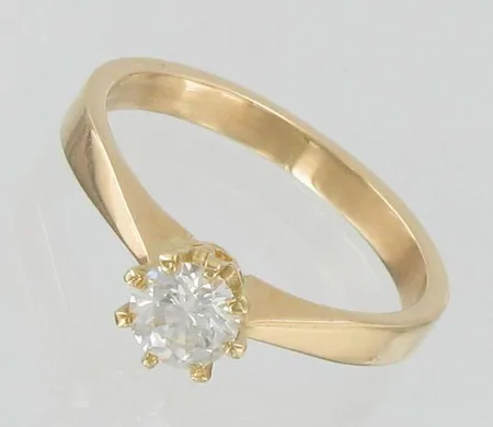 Timanttisormus 1xn.0.51ct, koko 17½, 750, paino 3,6g Vikt: 3,6 g