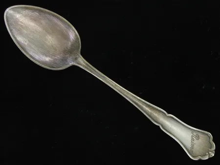 Ruokalusikka, käytön jälkiä, kaiverrettu, 830, paino 36,9g Vikt: 36,9 g
