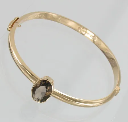 Kivirannerengas, kaiverrettu, Øn.57mm, 585br, paino 10,1g Vikt: 10,1 g