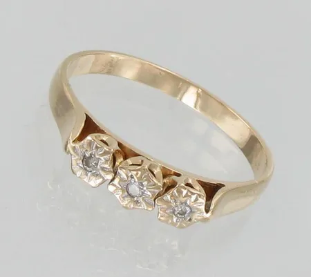 Timanttisormus 3xn.0.01ct, koko 18, 585, paino 2,4g Vikt: 2,4 g