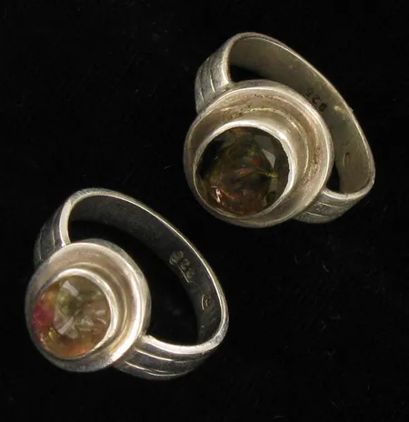 Viallisia kivisormuksia, 925br, paino 8,0g Vikt: 8   g
