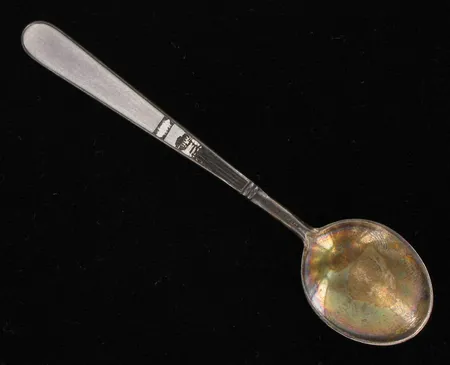 Kahvilusikka emaloinnilla, viallinen, 916br, paino 13,2g Vikt: 13,2 g