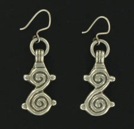 Korvakorut Kalevala Koru, korkeus 41mm, 925, paino 9,4g Vikt: 9,4 g