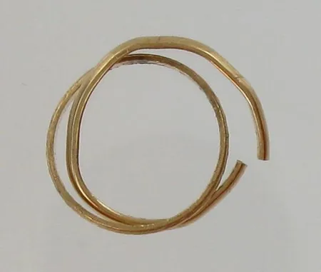 Viallisia sormuksia, 585, paino 4,3g Vikt: 4,3 g