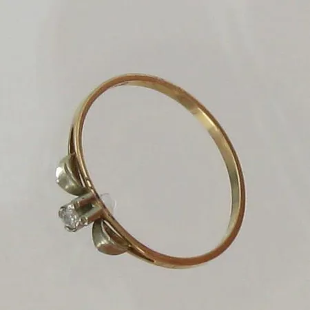 Timanttisormus, 1xn.0.005ct, koko 16, 585, paino 0,7g Vikt: 0,7 g