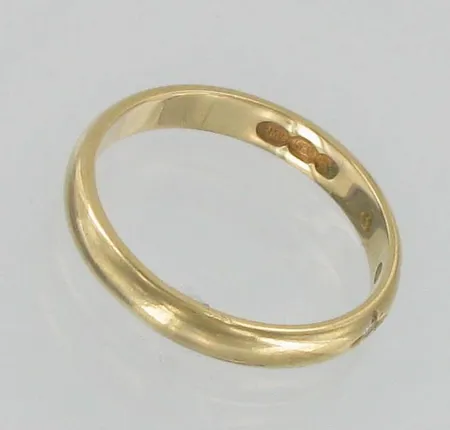 Timanttisormus, 3xn.0.01ct, koko 16¼, 585, paino 2,2g Vikt: 2,2 g