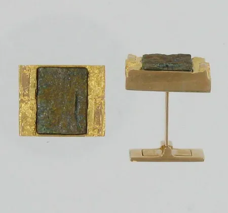 Kivikalvosinnapit Lapponia vuodelta 1979, kaiverrettu, 585br, paino 14,9g Vikt: 14,9 g