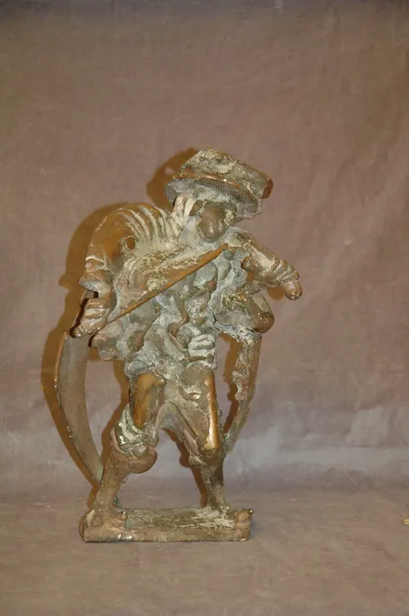 Pronssipatsas, korkeus 34,0cm, Viulua soittava mies, Edgar Viies 1988. Nouto ainoastaan myymälästä.