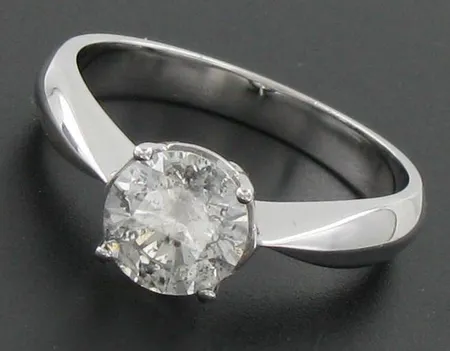 Timanttisormus 1xn.1.27ct, koko 17¼, 750 valkokulta, paino 4,4g Vikt: 4,4 g