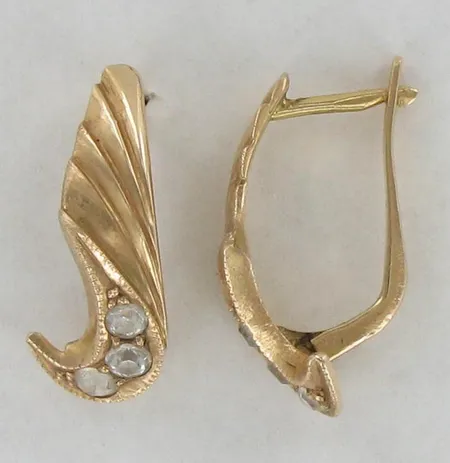 Kivikorvakorut, korkeus 20mm, 585br, paino 4,4g Vikt: 4,4 g