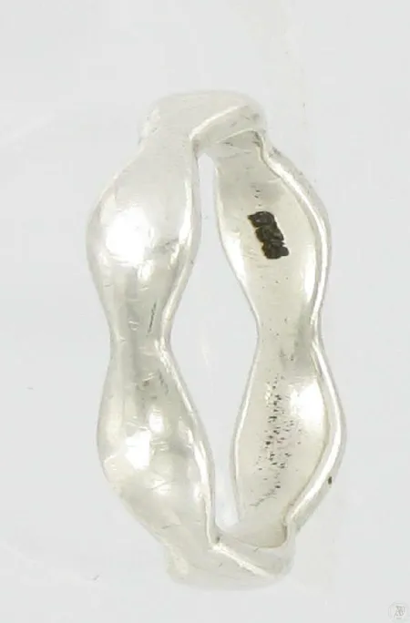 Sileä sormus, koko 18½, kaivertamaton, 925, paino 4,6g Vikt: 4,6 g