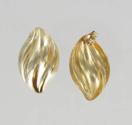 Korvakorut, korkeus 24mm, 585, paino 1,5g Vikt: 1,5 g