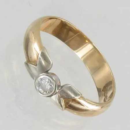 Timanttisormus, 1x.0.10ct, 585, paino 3,2g Vikt: 3,2 g