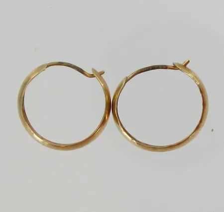 Korvakorut, Ø 18mm, 585, paino 1,2g Vikt: 1,2 g