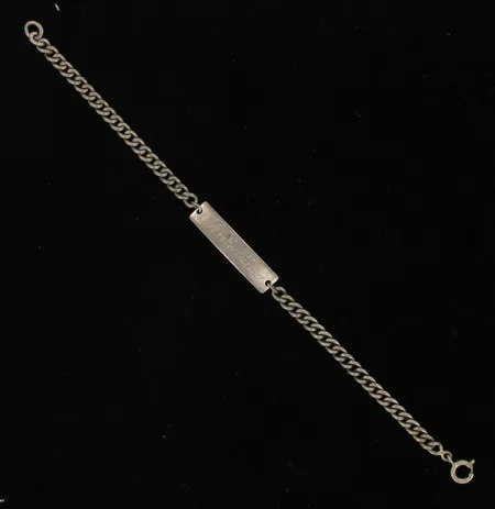 Panssariranneketju laatalla, kaiverrettu, pituus 180mm, 925, paino 8,7g Vikt: 8,7 g