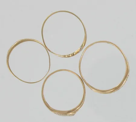 Neljä viallista timanttisormusta 7xn.0.005ct, 585, paino 4,9g Vikt: 4,9 g