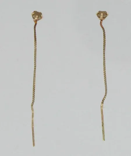 Kivikorvakorut, Ø 3mm, 585br, paino 0,3g Vikt: 0,3 g