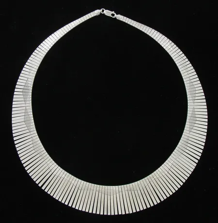 Kaulakoru, pituus 45cm, 925, paino 43,3g Vikt: 43,3 g