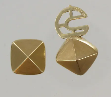 Napit, 585, paino 9,2g Vikt: 9,2 g
