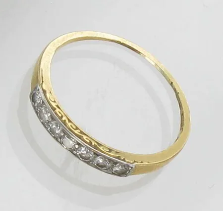 Timanttisormus, 7xn.0.03ct, koko 17¾, 750, paino 1,7g Vikt: 1,7 g