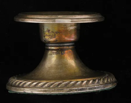 Kynttilänjalka, korkeus 4,3cm, 835br, paino 71,5g Vikt: 71,5 g