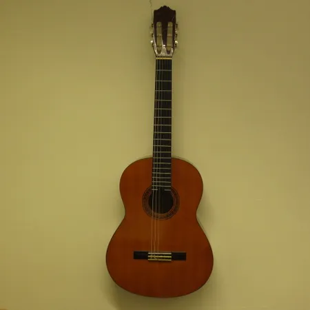 Akustinen kitara Yamaha CG 110 A, ei laukkua, ainoastaan nouto myymälästä.